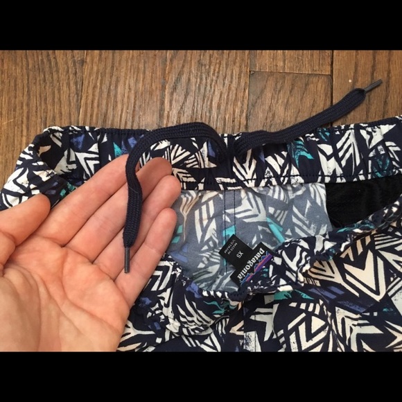 Patterned Patagonia Shorts - Picture 3 of 6